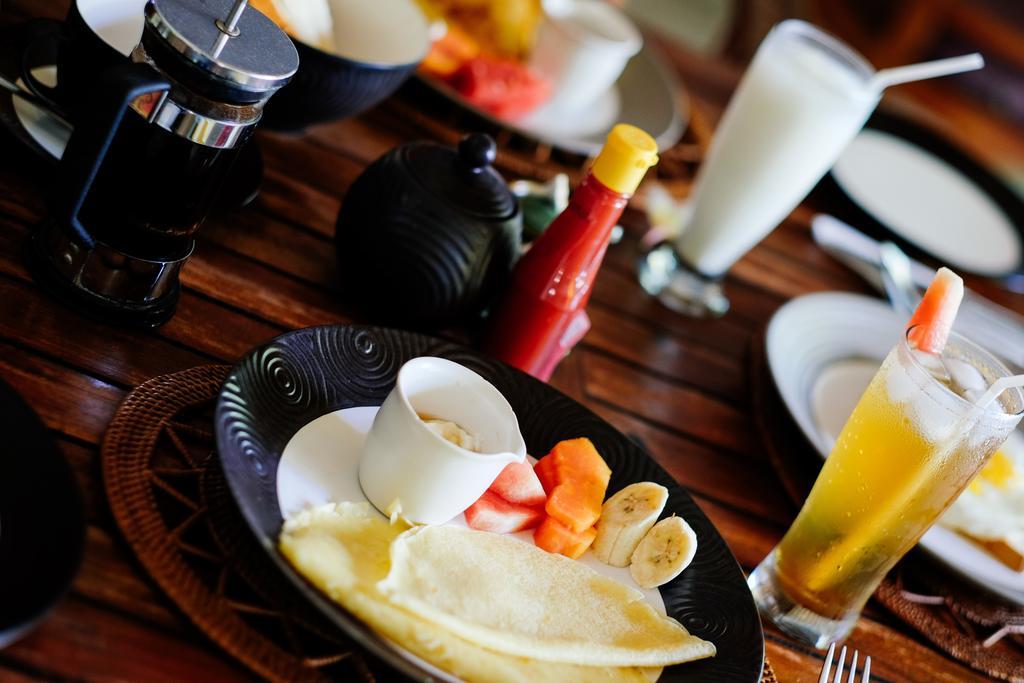 Ellies Hotel Nusa Dua  Zewnętrze zdjęcie