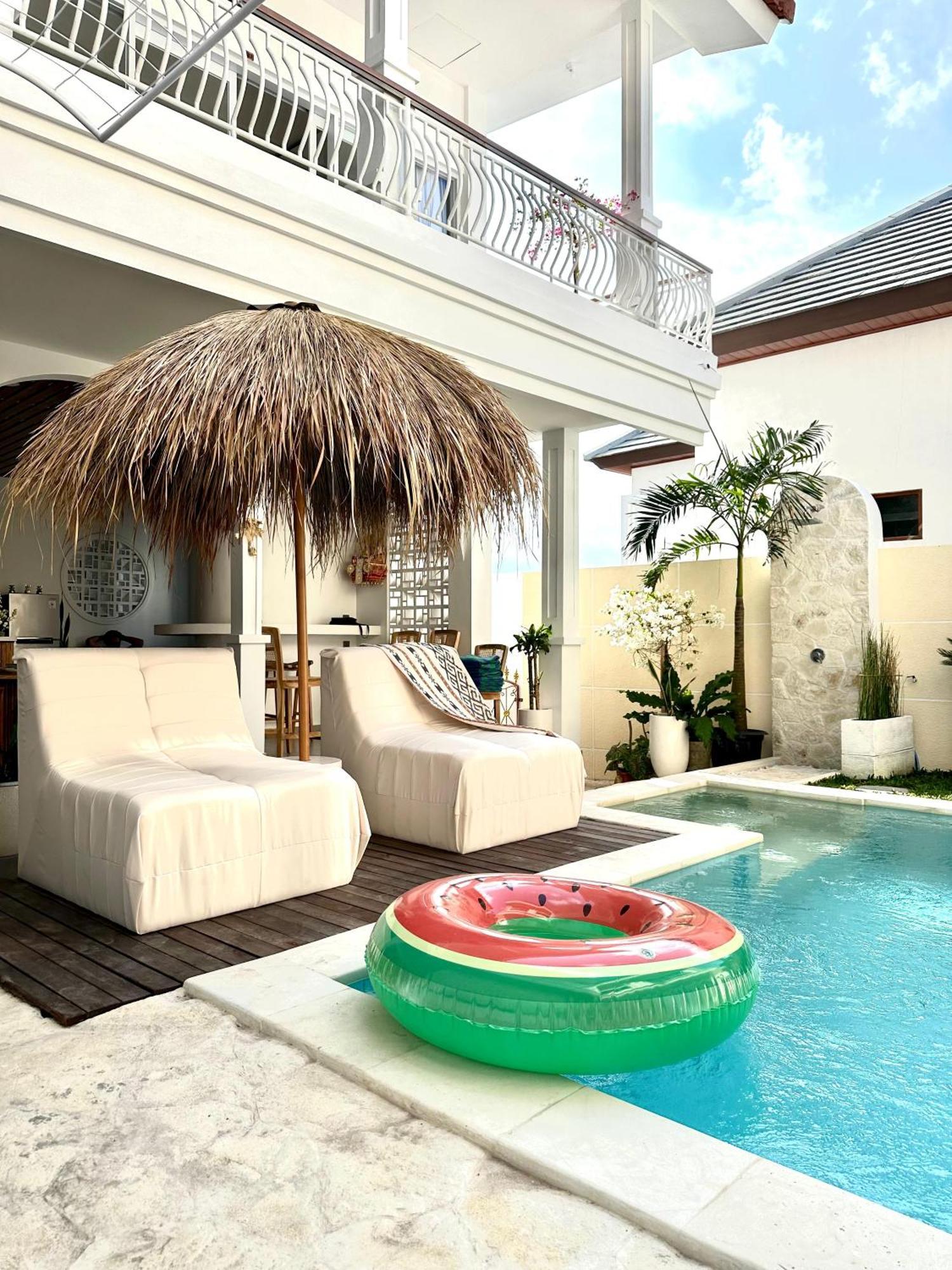 Ellies Hotel Nusa Dua  Zewnętrze zdjęcie