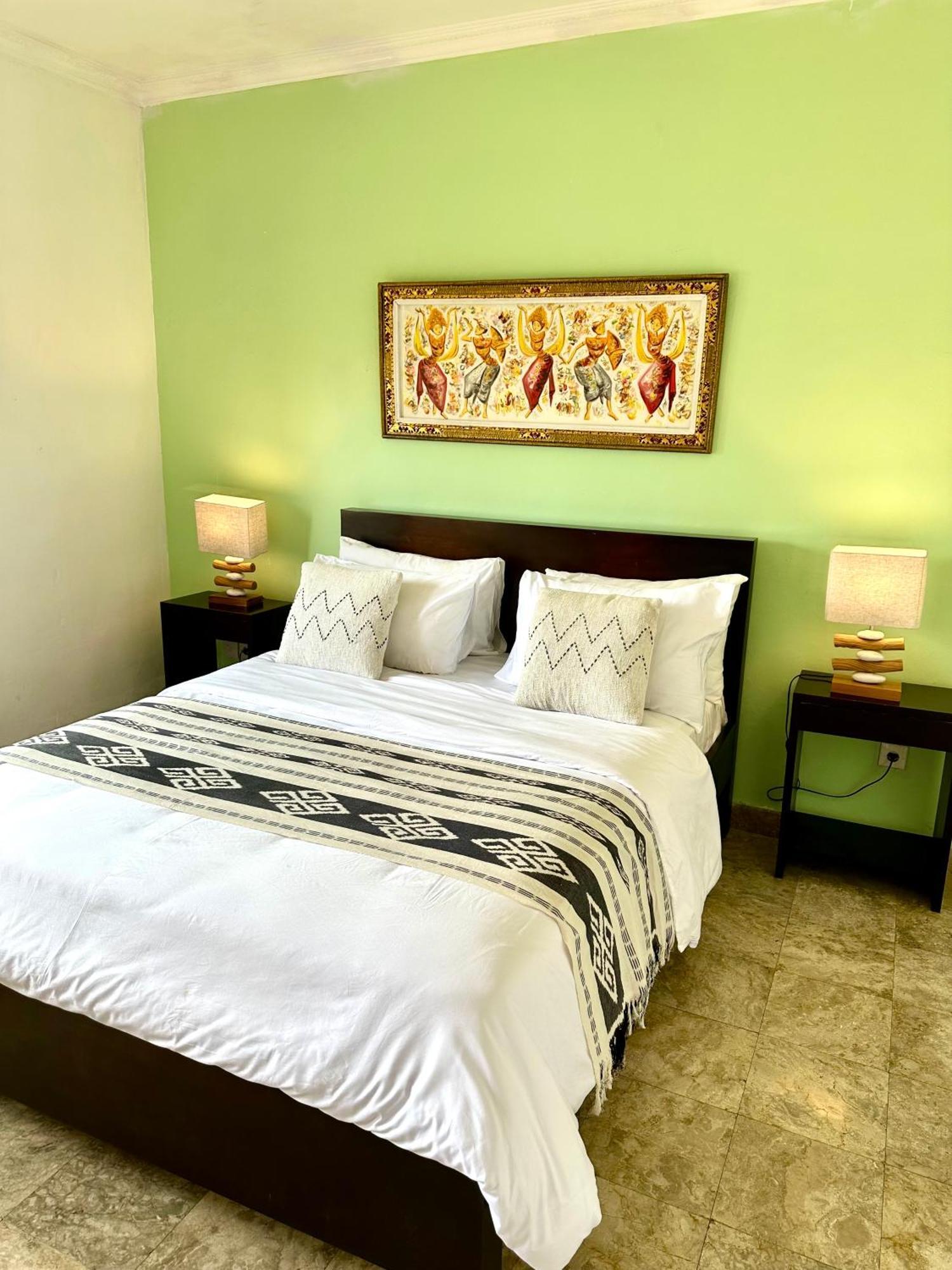 Ellies Hotel Nusa Dua  Zewnętrze zdjęcie