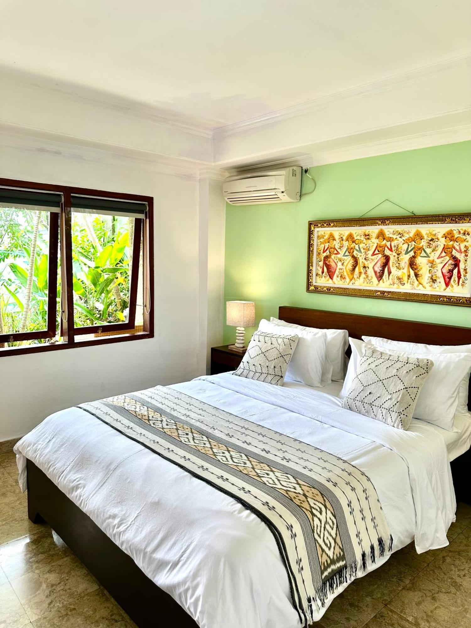 Ellies Hotel Nusa Dua  Zewnętrze zdjęcie