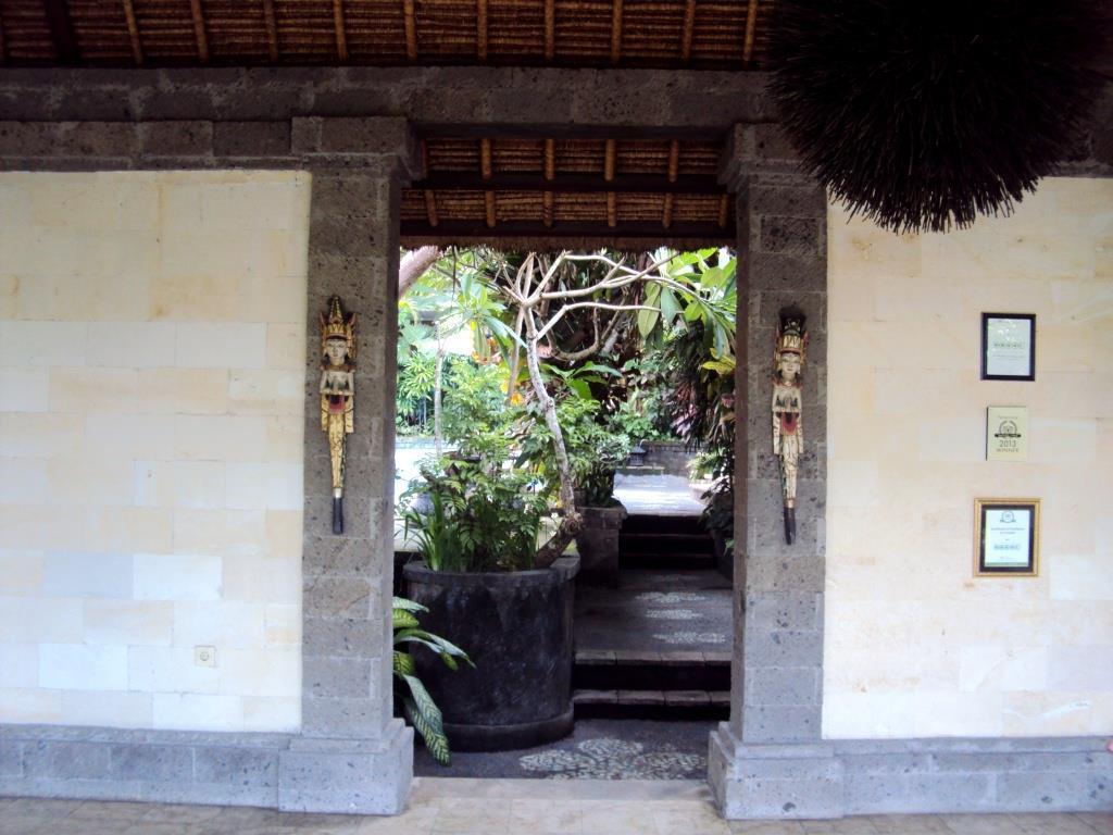 Ellies Hotel Nusa Dua  Zewnętrze zdjęcie
