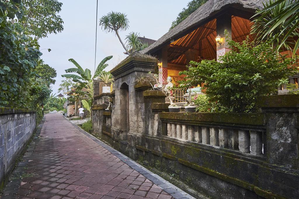 Ellies Hotel Nusa Dua  Zewnętrze zdjęcie