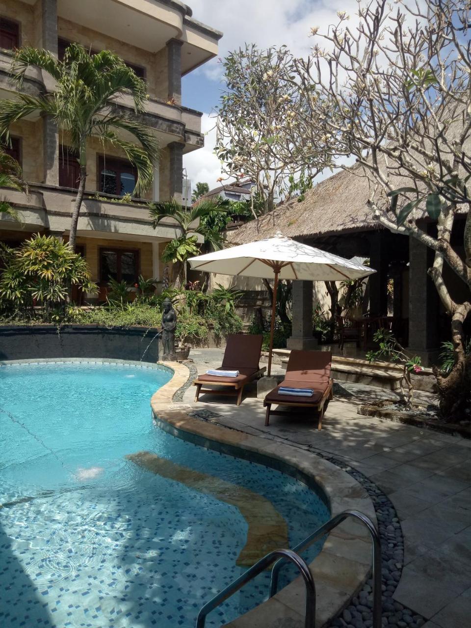 Ellies Hotel Nusa Dua  Zewnętrze zdjęcie