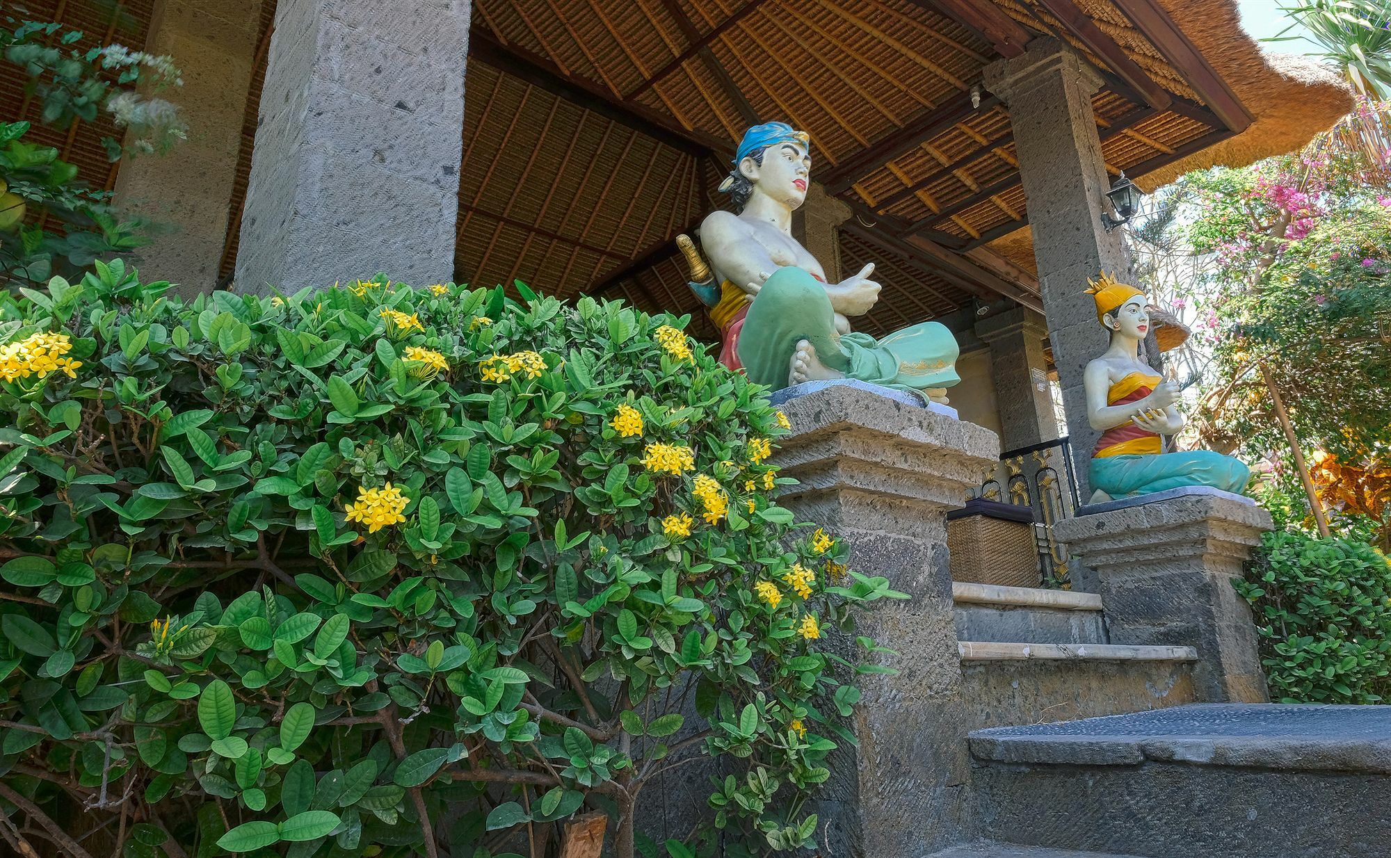 Ellies Hotel Nusa Dua  Zewnętrze zdjęcie