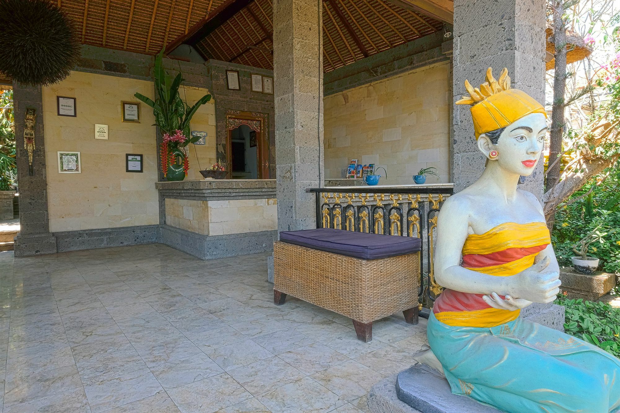 Ellies Hotel Nusa Dua  Zewnętrze zdjęcie